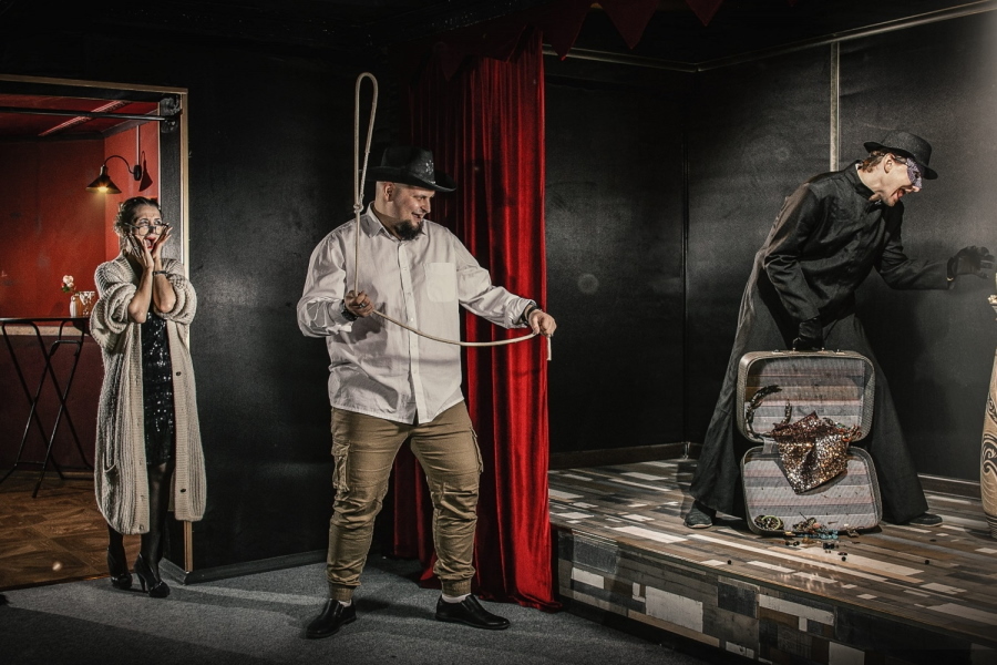 Квест в реальности Место действия - театр от компании Клаустрофобия Квест в реальности Место действия - театр от компании Клаустрофобия