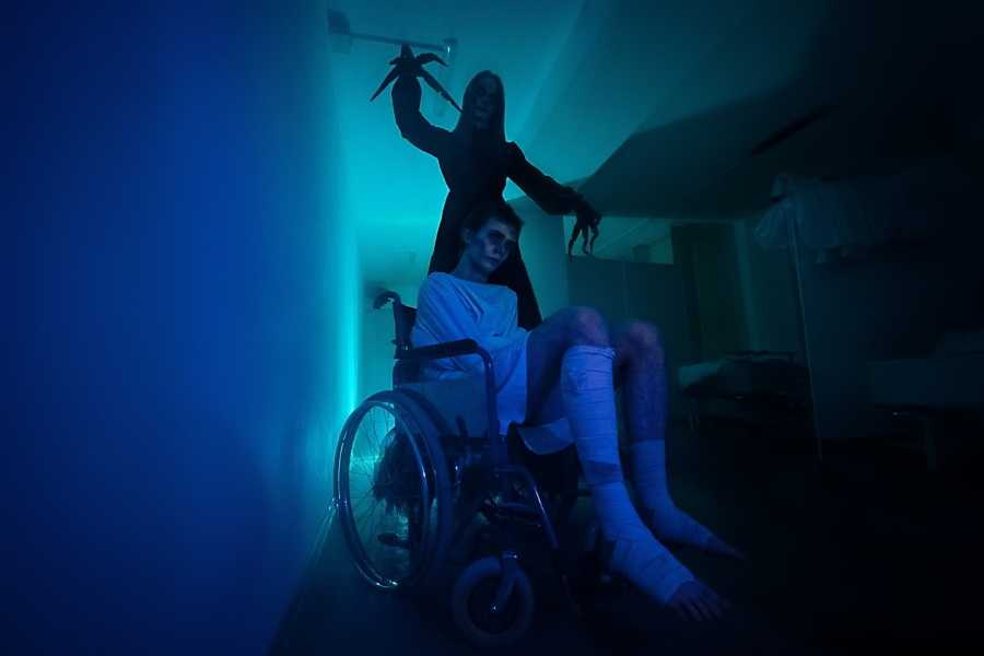 Квест в реальности Клиника мертвецов от компании Everest Quest Квест в реальности Клиника мертвецов от компании Everest Quest