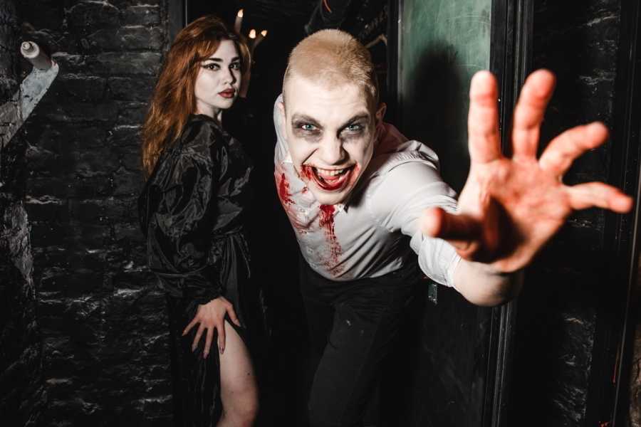 Квест в реальности Алкогольный квест "Бар вампиров" от компании Нелогика Квест в реальности Алкогольный квест "Бар вампиров" от компании Нелогика