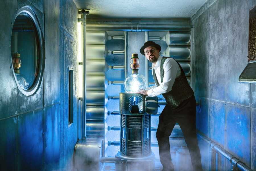 Квест в реальности Шерлок Холмс: рубиновый астероид от компании Quest Stars Квест в реальности Шерлок Холмс: рубиновый астероид от компании Quest Stars