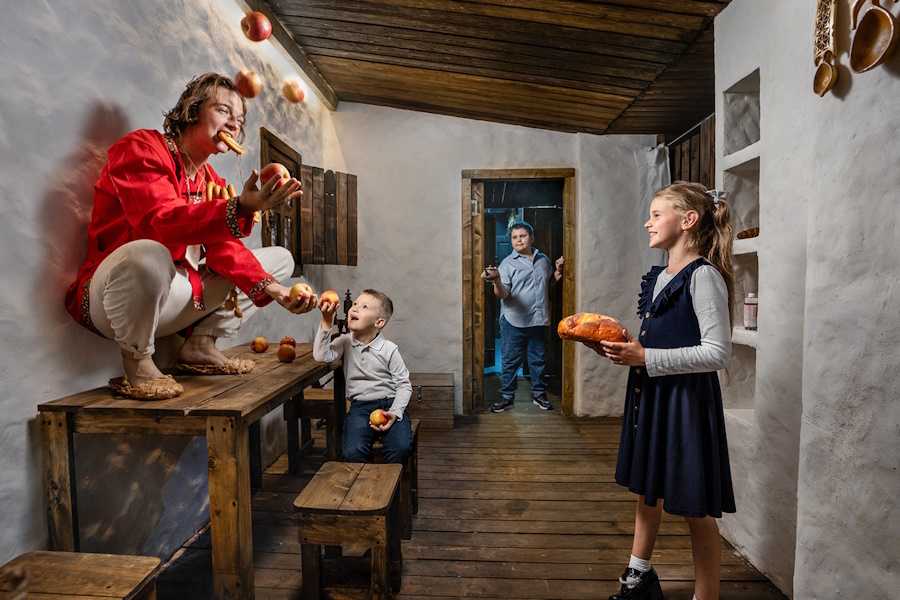 Квест в реальности Домовенок: тайна пропавшего сундука от компании Клаустрофобия Квест в реальности Домовенок: тайна пропавшего сундука от компании Клаустрофобия