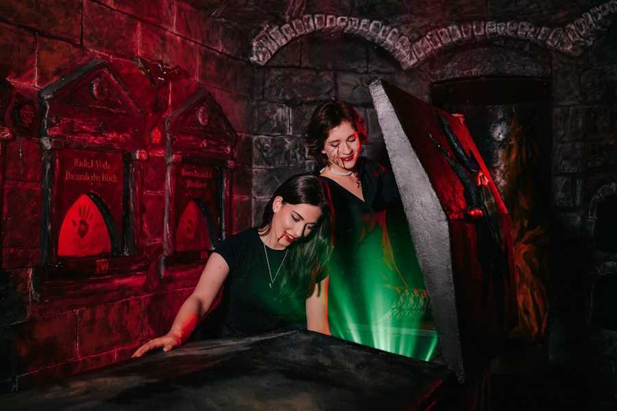 Квест в реальности Алкогольный квест "Ночь в баре Дракулы" от компании Нелогика Квест в реальности Алкогольный квест "Ночь в баре Дракулы" от компании Нелогика