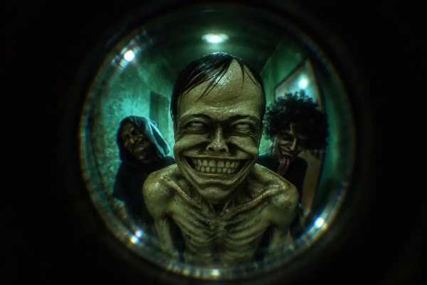 Квест в реальности No, I'm not a Human от компании Quest Stars